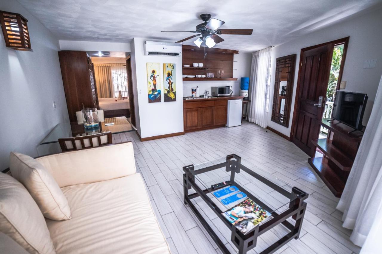Paradise Beach Hotel & Resort West Bay Εξωτερικό φωτογραφία