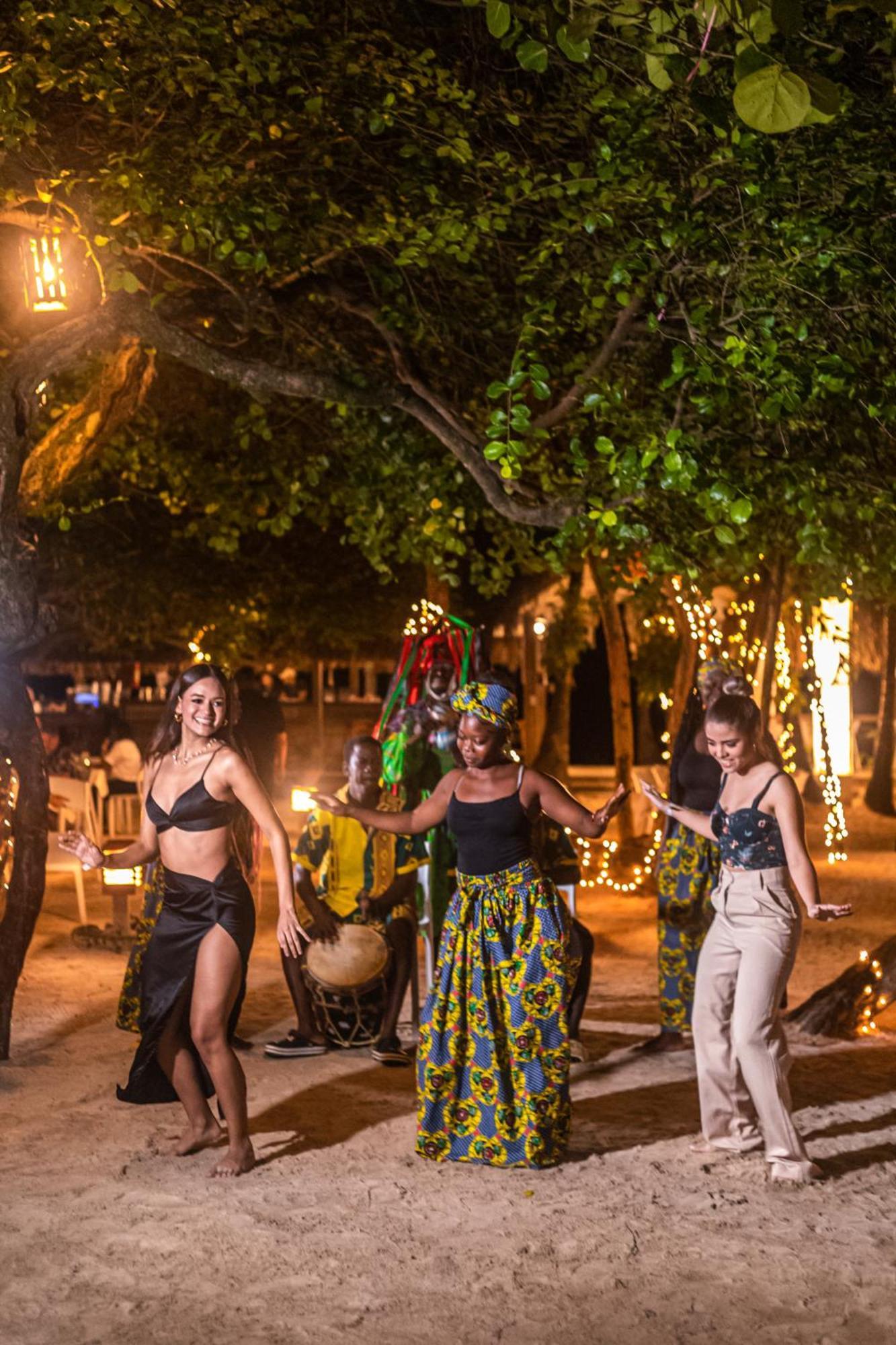 Paradise Beach Hotel & Resort West Bay Εξωτερικό φωτογραφία