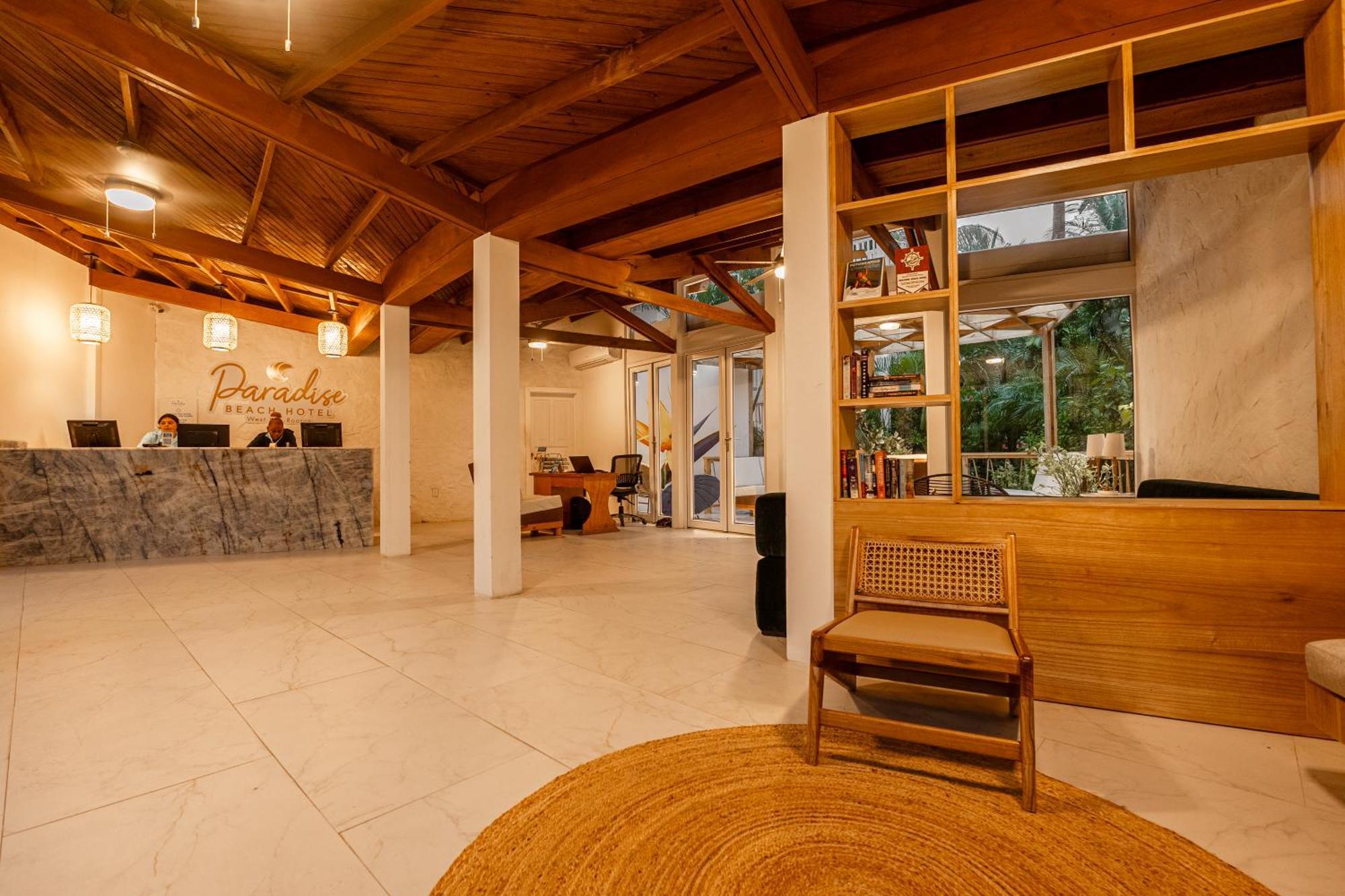 Paradise Beach Hotel & Resort West Bay Εξωτερικό φωτογραφία