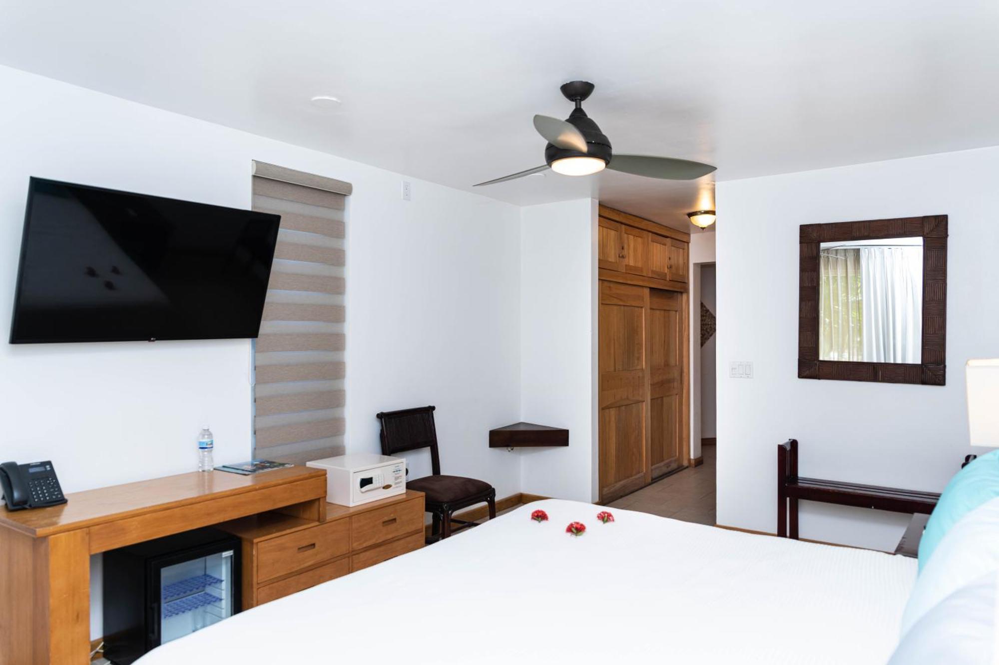 Paradise Beach Hotel & Resort West Bay Δωμάτιο φωτογραφία