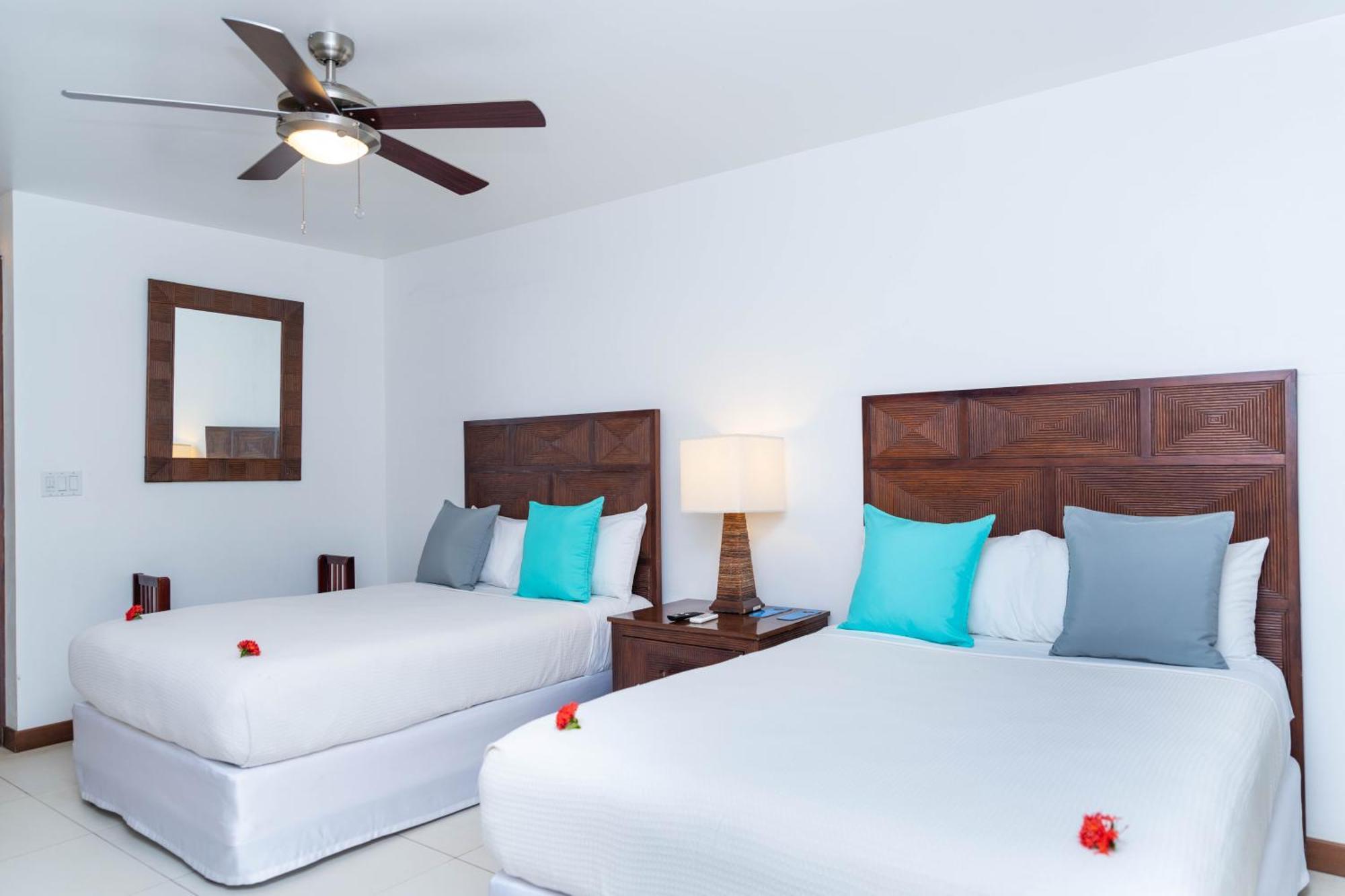 Paradise Beach Hotel & Resort West Bay Δωμάτιο φωτογραφία