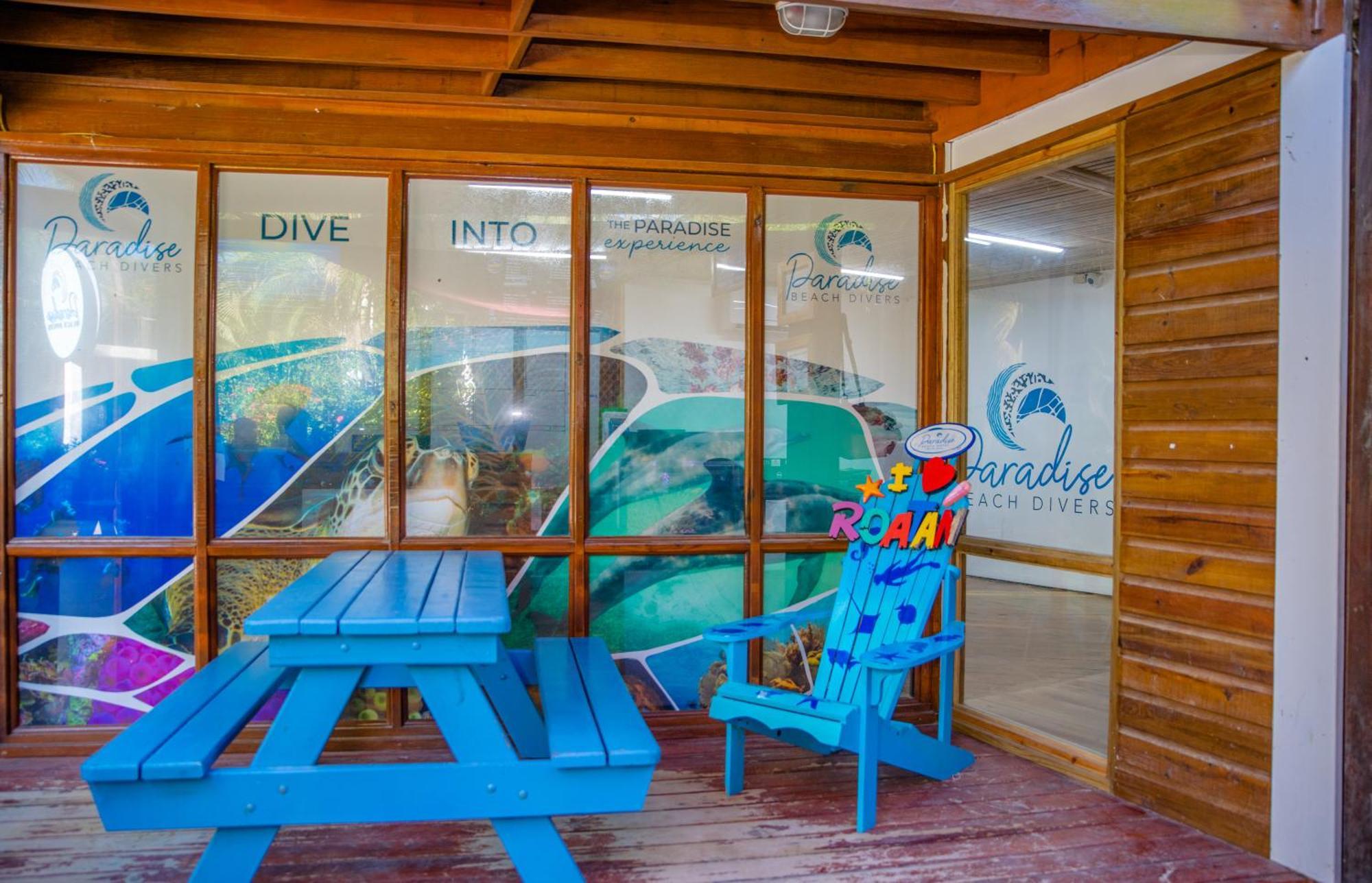 Paradise Beach Hotel & Resort West Bay Εξωτερικό φωτογραφία